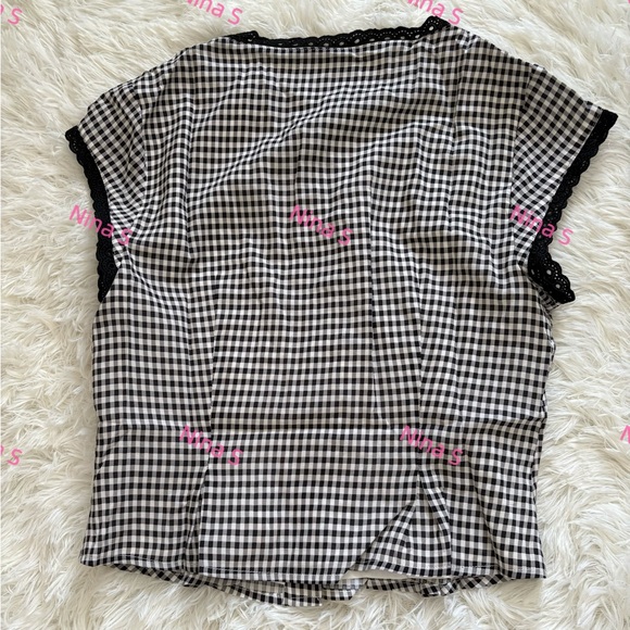 Reformation Valetta Two Piece in Remy
Check - Picture 6 of 7